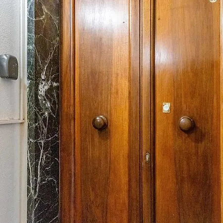1 Minute From Piazza Maggiore Romance & Art Apartman *